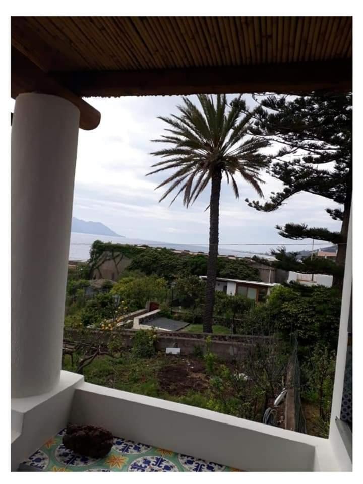 Villa Insolia Santa Marina Salina Quarto foto